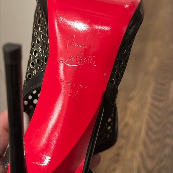 CHRISTIAN LOUBOUTIN
Escriminette 120mm Version - Picture 9 of 9